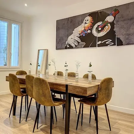 Luxe Centre A Cote Du Palais Апартаменты *